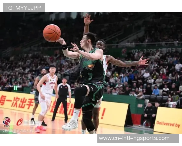 刘颜诚表现出色5投2中贡献5分3篮板1助攻助力球队胜利 刘颜诚表现出色5投2中贡献5分3篮板1助攻助力球队胜利