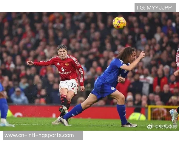 B费庆祝曼联生涯300场里程碑分享精彩瞬间与球迷共庆荣耀时刻 B费庆祝曼联生涯300场里程碑分享精彩瞬间与球迷共庆荣耀时刻