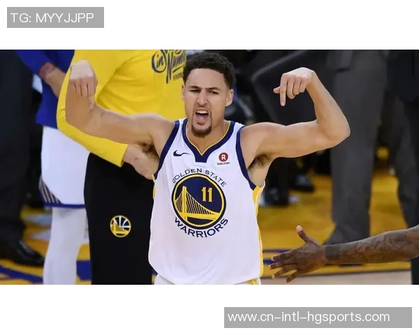 克莱首节表现抢眼三分球精准命中助力球队得分6分 克莱首节表现抢眼三分球精准命中助力球队得分6分