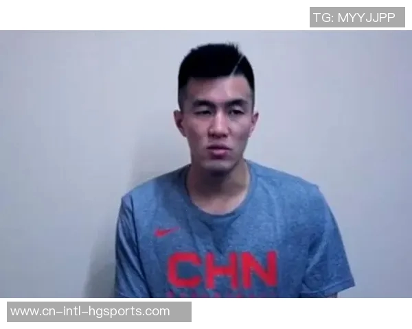 泰山队主场平局遭遇三连平球员谢场时满脸遗憾与失落 泰山队主场平局遭遇三连平球员谢场时满脸遗憾与失落