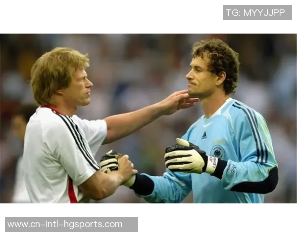 拜仁官方分享罗贝里经典怼脸自拍合照引发球迷热议与感动